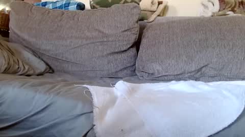 Snapshot of smallmalelass chatting on March 10, 4:46 pm smallmalelass online show from March 10, 4:46 pm