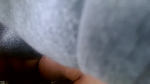 Snapshot of smallmalelass chatting on March 11, 3:23 pm smallmalelass online show from March 11, 3:23 pm