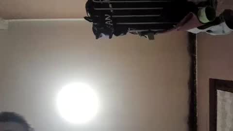 Snapshot of smallone8825 chatting on January 30, 6:24 am smallone8825 online show from January 30, 6:24 am