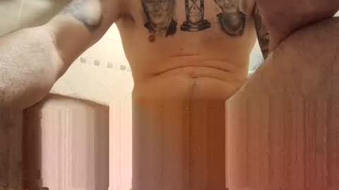 Snapshot of smallone8825 chatting on February 19, 6:22 am smallone8825 online show from February 19, 6:22 am