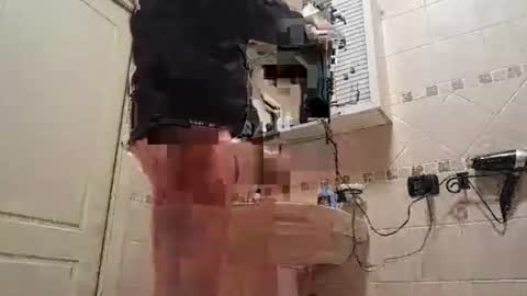 Snapshot of smallone8825 chatting on November 30, 7:12 am smallone8825 online show from November 30, 7:12 am