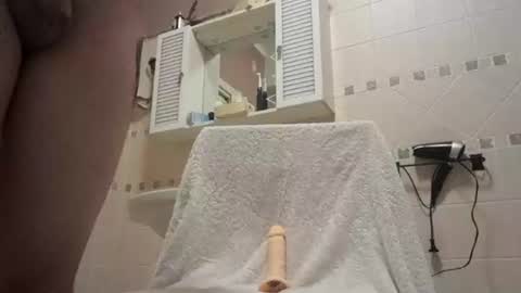 smallone8825 online show from December 23, 8:23 am