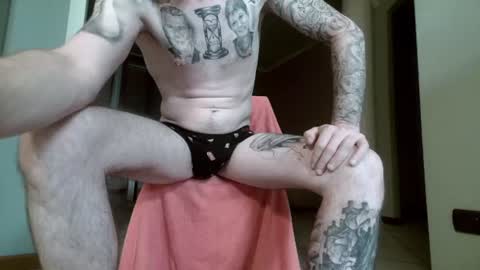 smallone8825 online show from July 12, 4:58 am