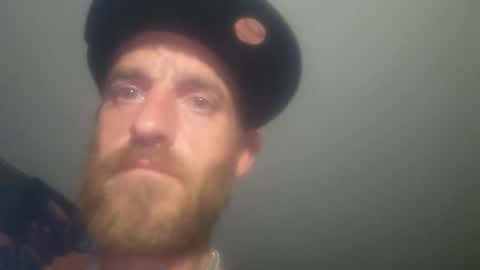 Snapshot of smallpackage1983 chatting on November 17, 7:47 am smallpackage1983 online show from November 17, 7:47 am