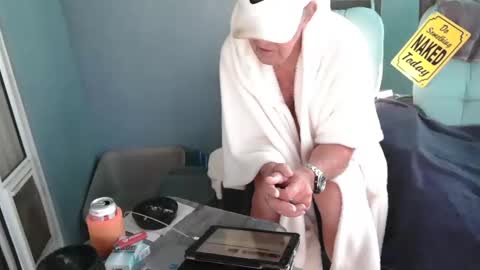 Daddy online show from December 19, 2:02 pm