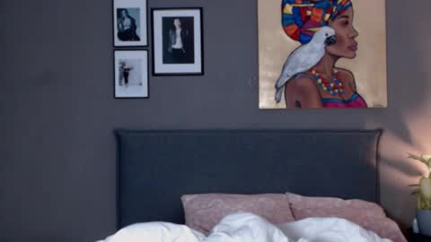 Snapshot of smalltittsbigsoul chatting on December 2, 7:03 am Anna no bbbbybybbabebyy just Anna. And dont call me mom please. online show from December 2, 7:03 am