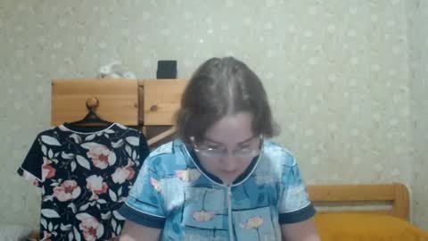 Snapshot of smart_rose chatting on April 23, 4:09 pm smart_rose online show from April 23, 4:09 pm