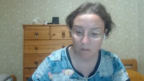 Snapshot of smart_rose chatting on May 8, 6:46 pm smart_rose online show from May 8, 6:46 pm