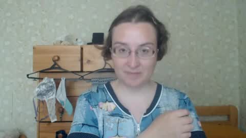 Snapshot of smart_rose chatting on May 15, 4:14 pm smart_rose online show from May 15, 4:14 pm