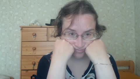 Snapshot of smart_rose chatting on May 17, 2:24 pm smart_rose online show from May 17, 2:24 pm