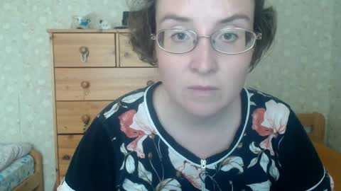 Snapshot of smart_rose chatting on May 25, 3:34 am smart_rose online show from May 25, 3:34 am