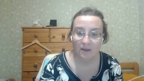 Snapshot of smart_rose chatting on May 31, 6:09 pm smart_rose online show from May 31, 6:09 pm