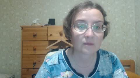 Snapshot of smart_rose chatting on June 1, 6:31 pm smart_rose online show from June 1, 6:31 pm
