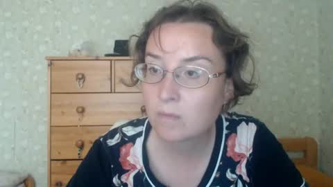 Snapshot of smart_rose chatting on June 19, 12:20 pm smart_rose online show from June 19, 12:20 pm