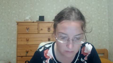 Snapshot of smart_rose chatting on June 22, 5:10 pm smart_rose online show from June 22, 5:10 pm
