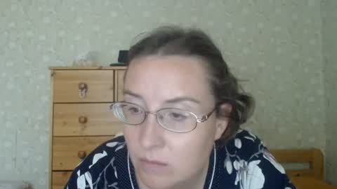Snapshot of smart_rose chatting on June 26, 9:46 am smart_rose online show from June 26, 9:46 am