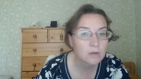 Snapshot of smart_rose chatting on June 29, 12:38 pm smart_rose online show from June 29, 12:38 pm