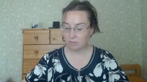 Snapshot of smart_rose chatting on June 30, 7:20 am smart_rose online show from June 30, 7:20 am