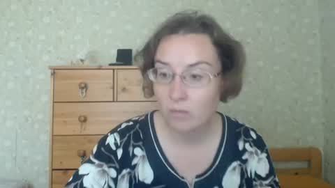 Snapshot of smart_rose chatting on July 1, 9:22 am smart_rose online show from July 1, 9:22 am