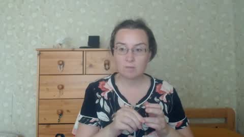 Snapshot of smart_rose chatting on July 3, 9:59 am smart_rose online show from July 3, 9:59 am