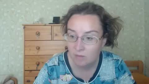 Snapshot of smart_rose chatting on July 9, 11:47 am smart_rose online show from July 9, 11:47 am