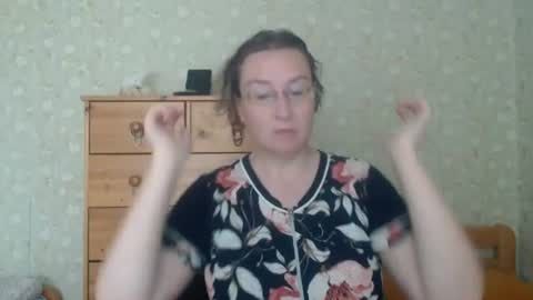 Snapshot of smart_rose chatting on July 12, 9:00 am smart_rose online show from July 12, 9:00 am