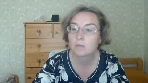 Snapshot of smart_rose chatting on July 19, 1:04 pm smart_rose online show from July 19, 1:04 pm