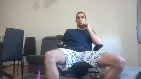 Snapshot of smeksi1 chatting on April 26, 1:53 pm smeksi1 online show from April 26, 1:53 pm