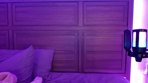 Snapshot of smexy_bun chatting on December 12, 2:04 am Smexy online show from December 12, 2:04 am