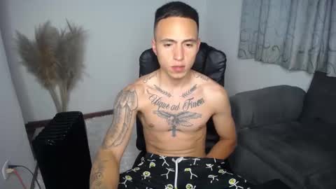 smileexander online show from November 10, 2:32 am