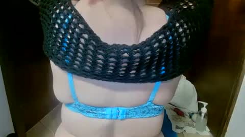 Snapshot of smilefame123 chatting on February 3, 2:13 pm Smile Fa Me online show from February 3, 2:13 pm