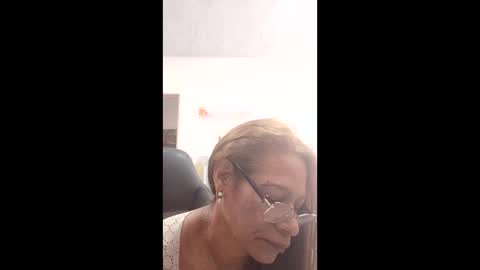 Smileth online show from February 12, 1:17 pm