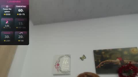 Snapshot of smilet_milf chatting on April 26, 12:58 pm Smileth online show from April 26, 12:58 pm