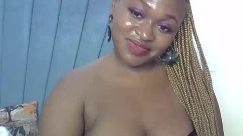 Snapshot of smiley_berry chatting on September 21, 1:46 pm smiley_berry online show from September 21, 1:46 pm