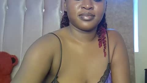 Snapshot of smiley_berry chatting on October 30, 2:07 pm smiley_berry online show from October 30, 2:07 pm