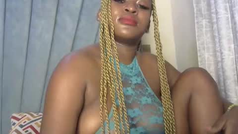 Snapshot of smiley_berry chatting on November 7, 11:27 pm smiley_berry online show from November 7, 11:27 pm