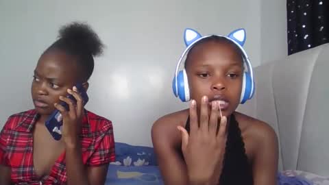 smiley luv1 online show from January 14, 8:03 pm