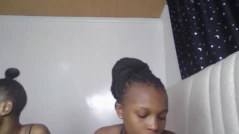 smiley luv1 online show from March 3, 9:21 pm