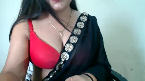 Snapshot of smiley_queen99 chatting on June 30, 9:54 am smiley online show from June 30, 9:54 am