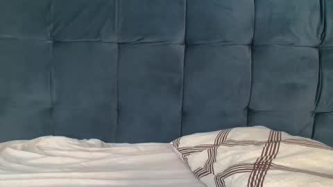 lilly online show from April 22, 5:54 am