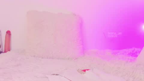 Snapshot of smiling__girl chatting on February 13, 9:38 pm      online show from February 13, 9:38 pm