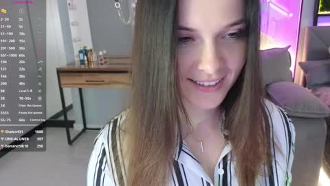 smilym online show from December 13, 6:00 am