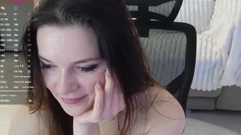 smilym online show from March 8, 5:07 am