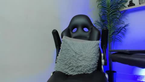 Snapshot of smitgrey chatting on January 3, 10:40 pm SMIT online show from January 3, 10:40 pm