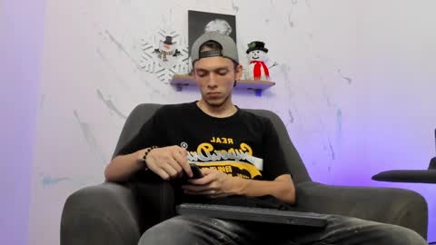 Snapshot of smitgrey chatting on January 10, 8:37 pm SMIT online show from January 10, 8:37 pm