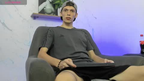 Snapshot of smitgrey chatting on January 15, 8:26 pm SMIT online show from January 15, 8:26 pm