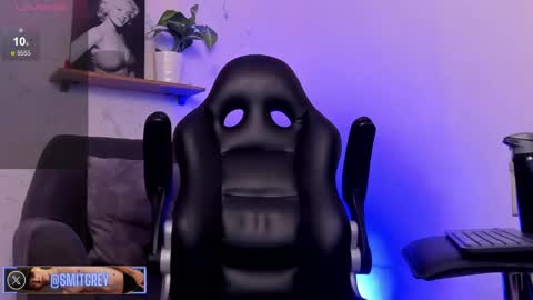 Snapshot of smitgrey chatting on March 6, 1:16 am SMIT online show from March 6, 1:16 am