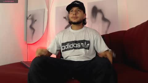 Snapshot of smith_luxes777 chatting on June 3, 1:08 am 777 online show from June 3, 1:08 am