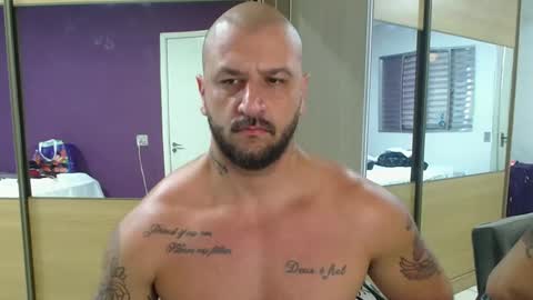 Snapshot of smithduke chatting on December 6, 1:33 pm smithduke online show from December 6, 1:33 pm