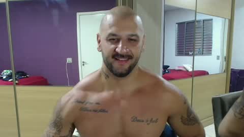 Snapshot of smithduke chatting on February 20, 7:12 am smithduke online show from February 20, 7:12 am